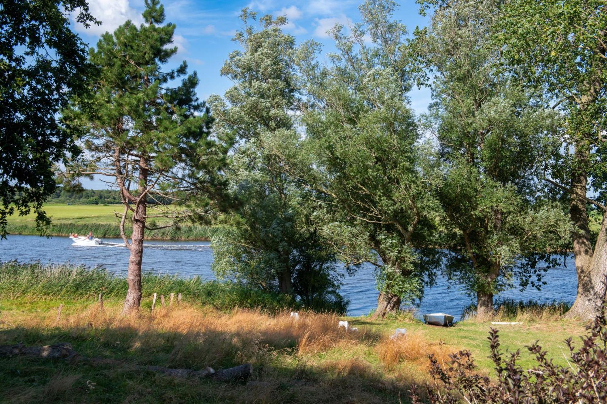 Reetdachhaus Eiderblick Villa Breiholz Bagian luar foto